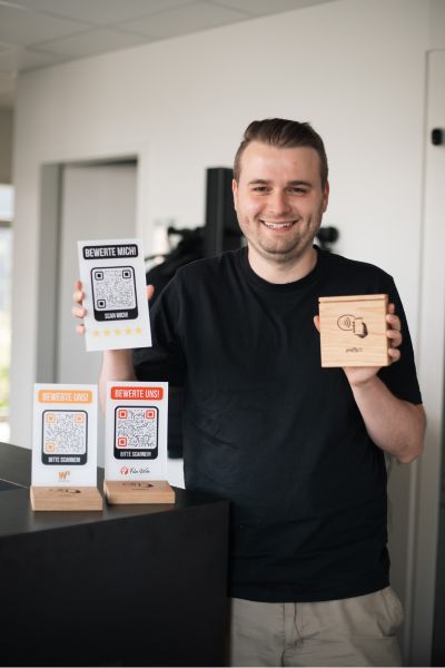 Proofly Kontakt aufnehmen - Ansprechpartner Lukas Fischer
